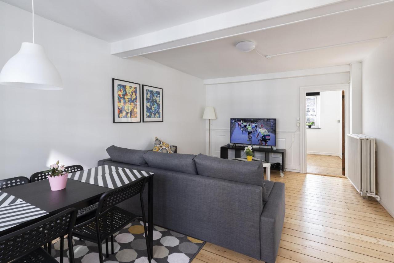 Aday - Apartment Suite 3 Aalborg Center Dış mekan fotoğraf