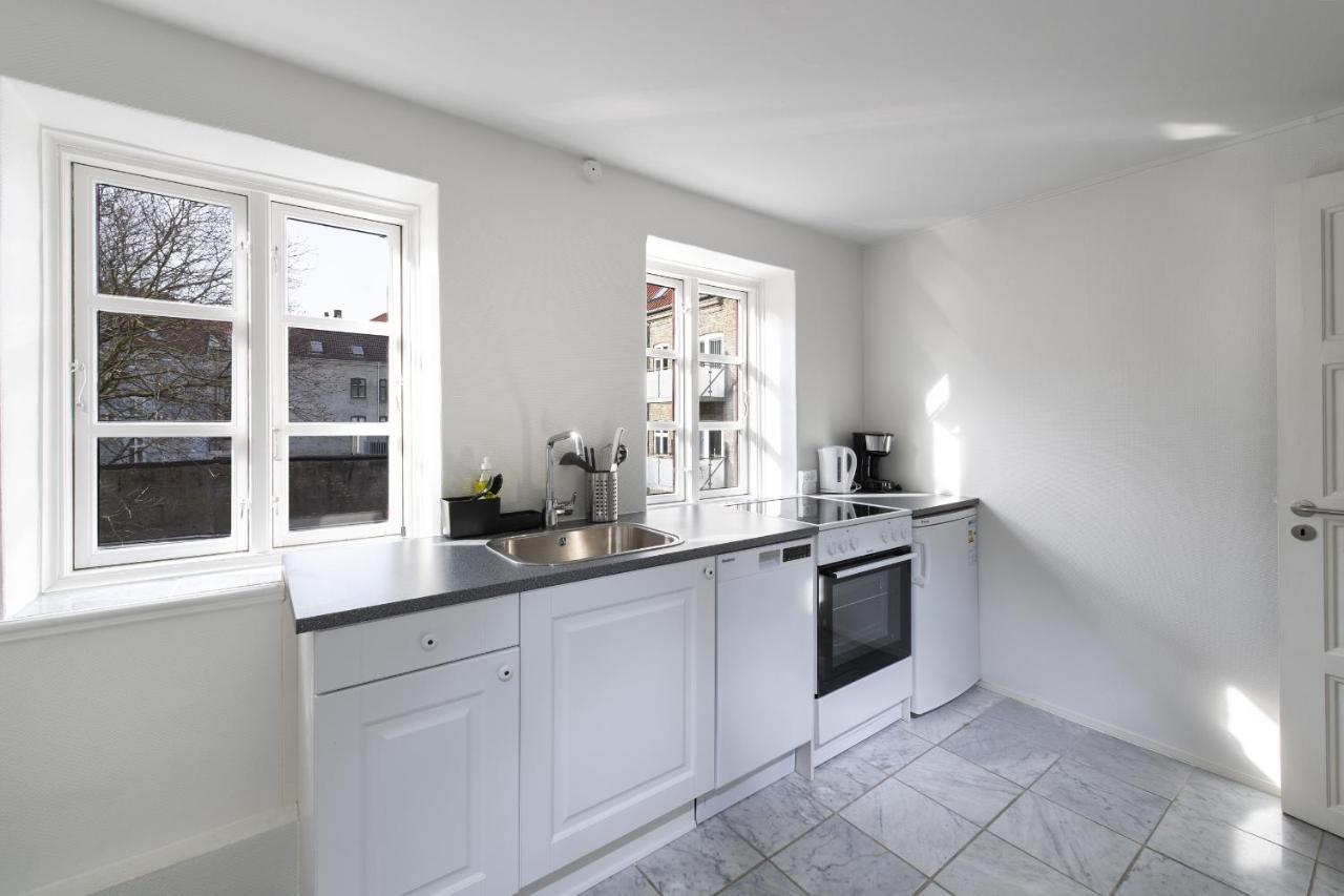 Aday - Apartment Suite 3 Aalborg Center Dış mekan fotoğraf